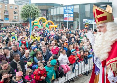 Sinterklaas voor menigte - Te huur - december-entertainment.nl